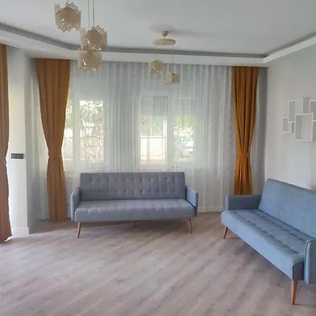 Lara Yesilbahce I Konforlu Merkezi Konum אנטליה
